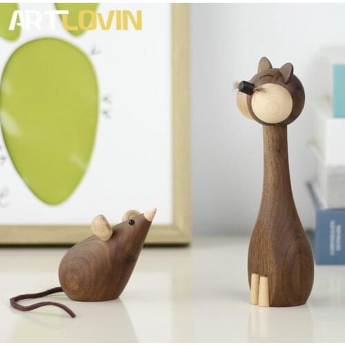 Creative Wooden Cat and Mouse Figurines Dolls New Lovely Wood Animal Figures Walnut Ornaments For Modern Luxury Home Decoration
