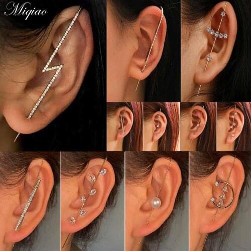 Miqiao 2pcs Simple and Creative Diamond-studded Butterfly Pearl Leaf Earrings Human Body Piercing Jewelry