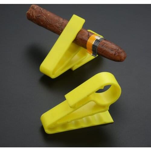 1Pc Plastic Cigar Holder Cigarette Clip Holder Cigar Minder for Golfers, Can Clamp on Golf Cart Bag Scoreboard Boat BBQ Grill