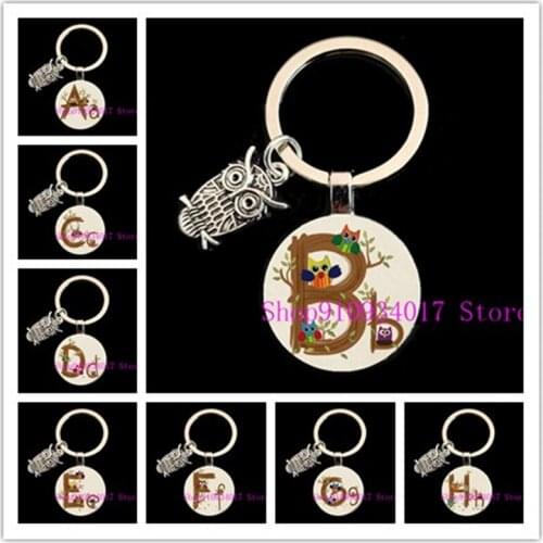 A-Z Owl Letter Round Glass Keychain 26 Letter Cartoon Animal Round Glass Decoration Keychain Men and Women Car Key Jewelry