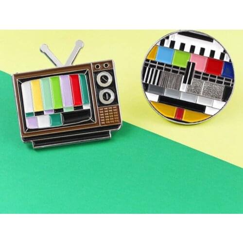 Classic Vintage TV Television No Signal Brooches Colour Rainbow Screen Television Shape Enamel Pins Parents Friend Badge Jewelry