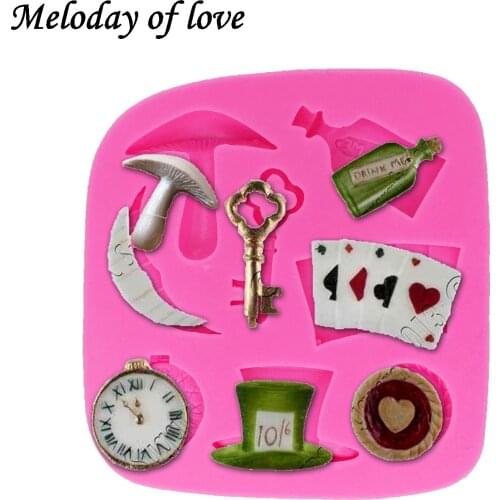 3D Alice Key poker clock and mushrooms Silicone Cake Mold Fondant Cake Tools Cupcake dessert decoration molds for baking T1315