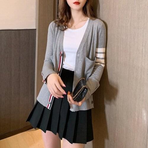 Jacket womens spring and autumn new knitted small casual short gray contrast cardigan top