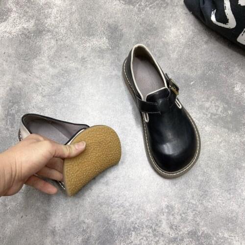 2021 womens spring and autumn models retro fashion leather British style loafers big toe small leather shoes flat shoes