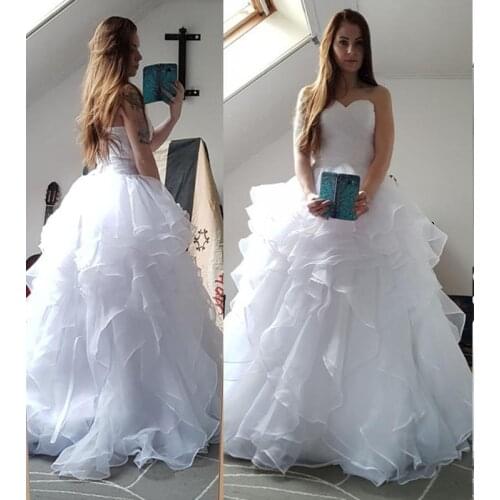 Romantic Ruffled Organza Sweetheart Wedding Dress A Line Reals Wedding Dress Lace Up Puffy Bridal Gown Custom Made