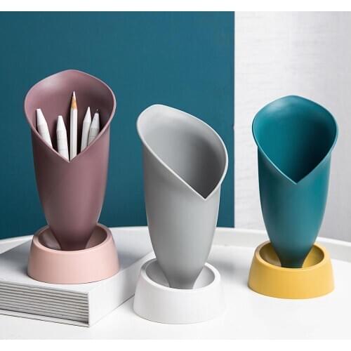 Creative Desktop Pen Holder Household Sundries Stationery Sorting Box Dresser Makeup Brush Bucket Storage Organizer