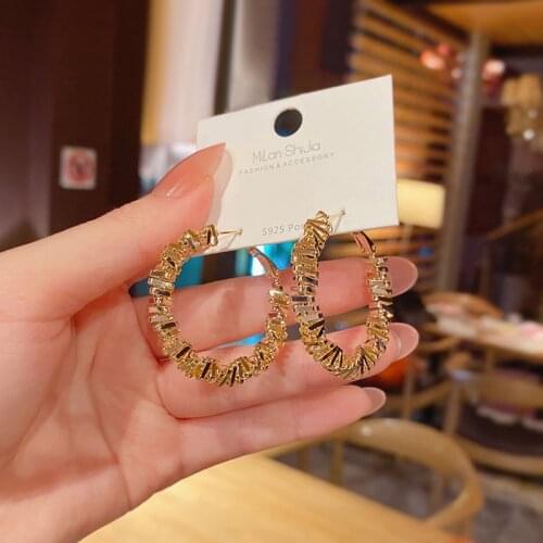 Fashion New Personality Irregular Metal Hoop Earrings Ladies Exaggerated Atmosphere Popular Temperament Jewelry Accessories