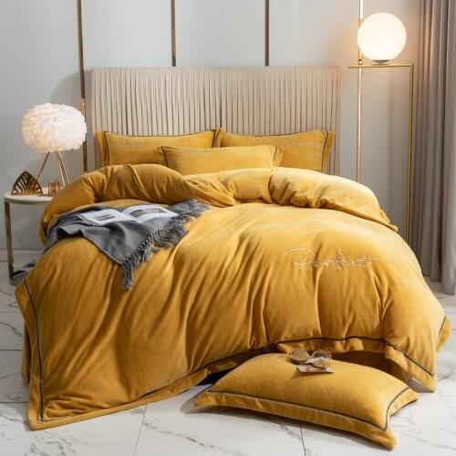 Yellow Winter 100% crystal velvet thickened and encrypted four-piece reactive printing and dyeing process quilt cover