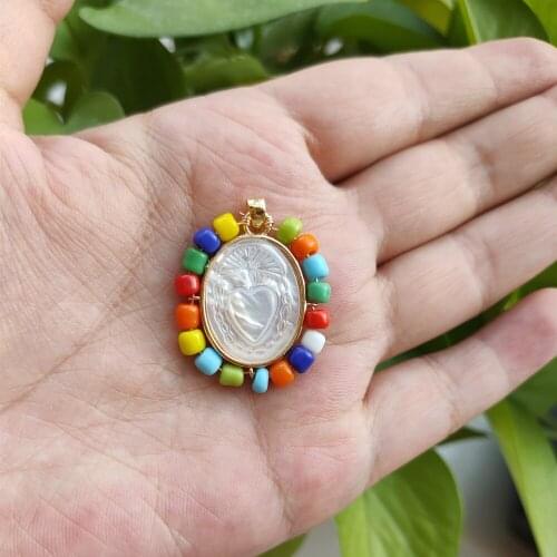 20pcs 24x29mm Natural San Benito & Sacred Heart Mother Pearl Pendant Aparecida Mother Shell Gold Colorful Bead for Necklace