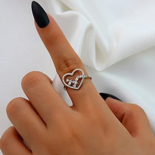 Love Wedding Engagement Rings 2021 Trend Hollow Love Zircon Metal Rings Simple Romantic Nice Women Jewelry Gift Wholesale