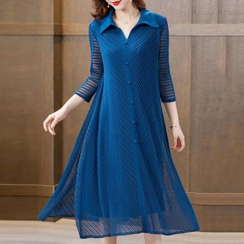 Plus Size M-5XL Loose Mesh Long Dress Women Vintage Slit Hollow Out Half Sleeve Mom Dress Casual Turn-down Collar Fake Two Dress