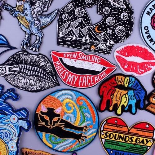 Lips Embroidered Patches On Clothes Iron On Patch Cat Gay Patch Aplique Stripes On Clothes Fashion Letter Hippie Badge Patches