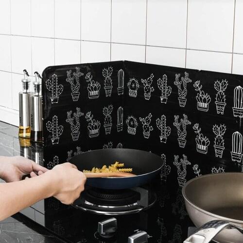 Kitchen Gas Stove Baffle Plate Kitchen Frying Pan Oil Splash Protection Screen Kitchen Accessories Aluminum Foldable