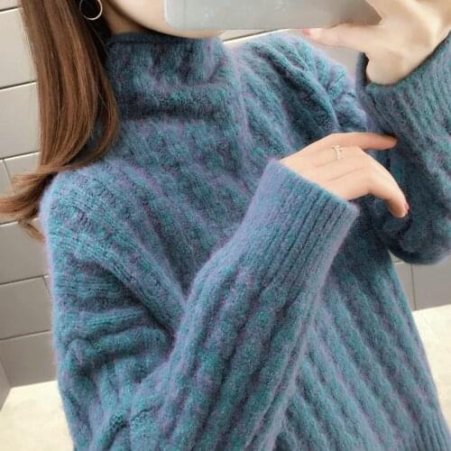 Fashionable New Autumn And Winter Twist Chelizi Red Sweater Womens Net Red Loose Wear High Collar Bottomed Lady Sweater