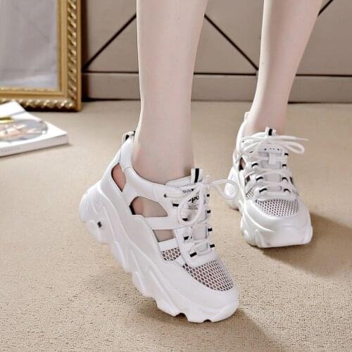 Summer The New Internal Increase Breathable Mesh Womens Sports Shoes Fashion All-match Hollow Out Womens Shoes Running Shoes