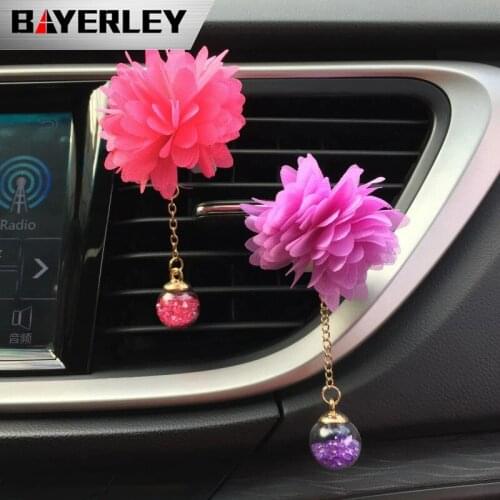 3D Flower Pendant Flavoring In Car Air Fresheners Fragrances Auto Perfume Aroma Diffuser Outlet Vent Clip Car Accessory For Girl