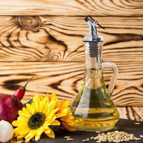Liquor Dispenser Olive Oil Sprayer Bottle Cap Stopper Wine Pourers Flip Top Beer for Household Kitchen Helping Decor