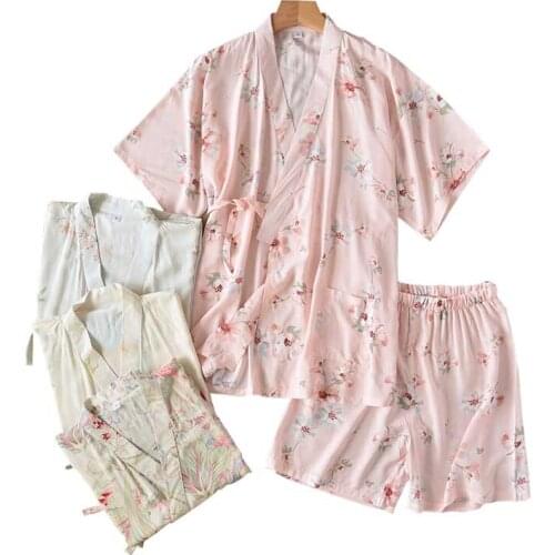 2020 Summer New Japanese Style V-Neck Pajamas Set Comfort Gauze Cotton Short Sleeve+Shorts 2pcs Homewear Women Sweet Casual Wear