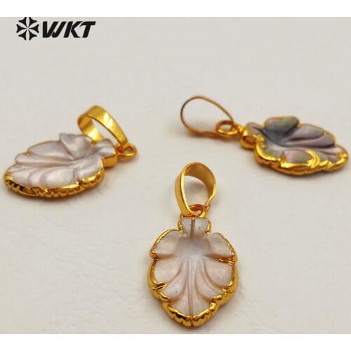 WT-P1252 Wholesale NEW Clam shell Pendant With Gold plating Freshwater Pearls shellfish Pendant MOP,oyster,Fresh mussel gold 24K