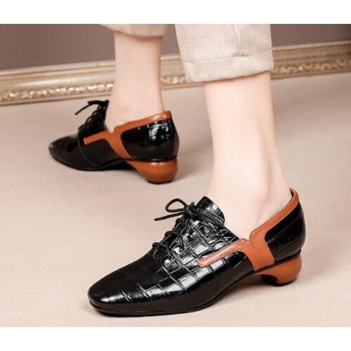 Women Square Toe Stone Pattern Lace Up Strange Mid Heel Wingtip Real Leather Shoes Oxfords OL 2Colors Plus Size New 2020