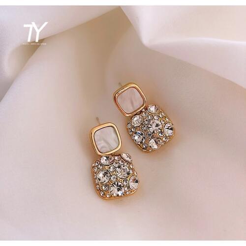 Resplendent Square Earrings advanced fashion female fashion Euro American pure Simple earrings Queens temperament Earrings