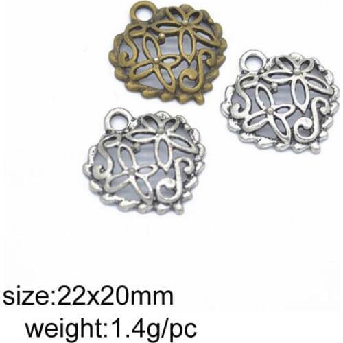 35pcs 22x20mm Antique Silver/Antique Bronze Hollow Flower In Heart Charms Pendants