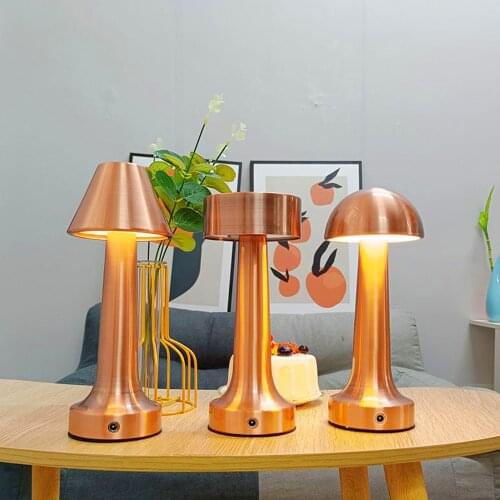Hokerbat Desk Lamp