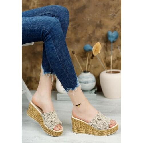 Women Flat Straw Padding Sole Slippers Sandals Platform Flip Flops 2021 New Casual Outdoor Beach Slippers Ladies