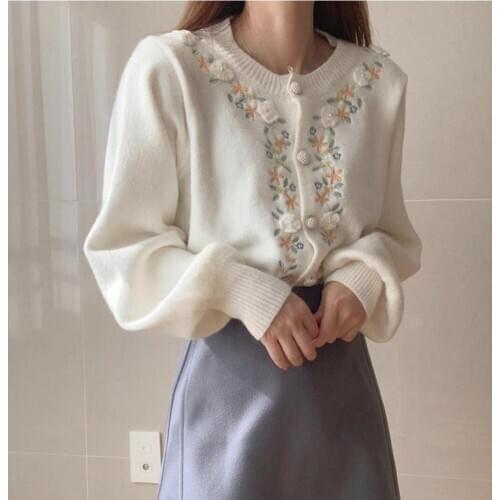Comelsexy Knitted Cardigan Sweater Vintage Embroidery Flower 2020 New Fashion Bead Button Chic Elegant Autumn Winter Sweaters
