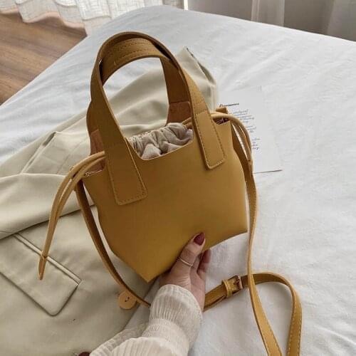Bucket bag female small fresh ins2020 summer new trendy niche design vegetable basket bag shoulder messenger handbag
