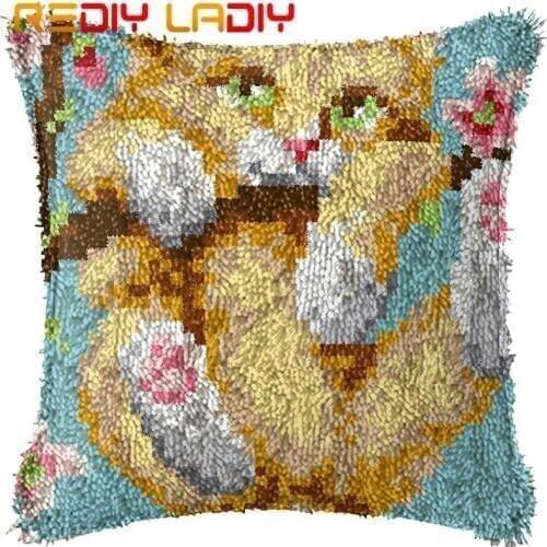 Latch Hook Cushion Cat on a Tree Pre-Printed Canvas Cushion Cover Acrylic Yarn Crochet Pillow Case Kits Hobby & Craft Home Decor