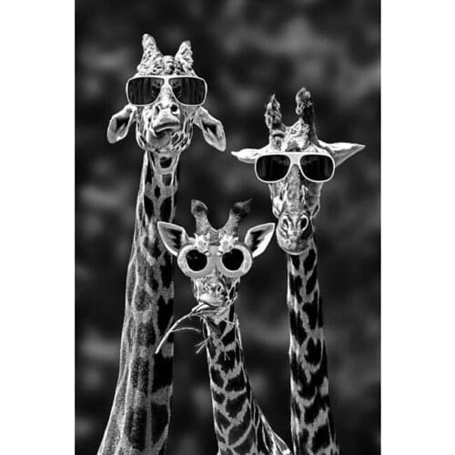 Funny Giraffe Family with Sunglasses 5d Diamond Painting Black And White Animals 3d Diy Embroidery Wall Art Picture Mosaic Decor