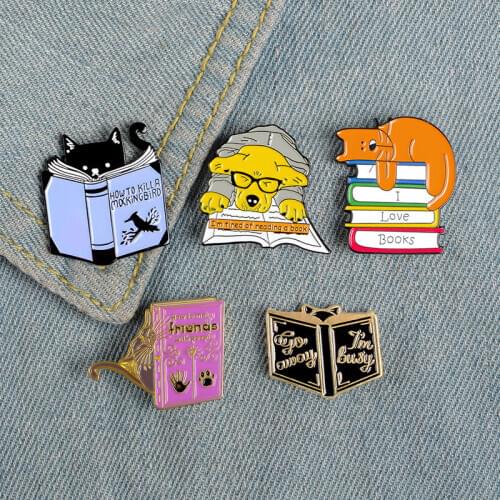Cute Ccartoon Animals Cat Books Brooch for Women Alloy Badge Enamel Pin Broche Brooches Clothes Lapel Pin Jewelry Accessories