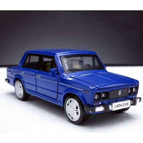 1/32 Russian LADA 2106 Alloy Classic Model Cars Toy Diecasts Metal Casting Pull Back Music Light Car Toys For Children Vehicle