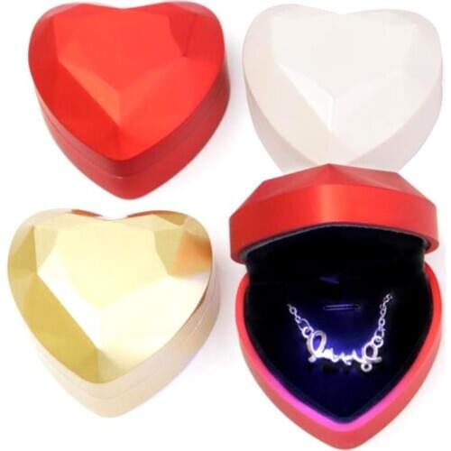 Hot Selling Heart LED Lighted Earring Ring Bracelet Gift Box Wedding Engagement Ring Jewelry Display