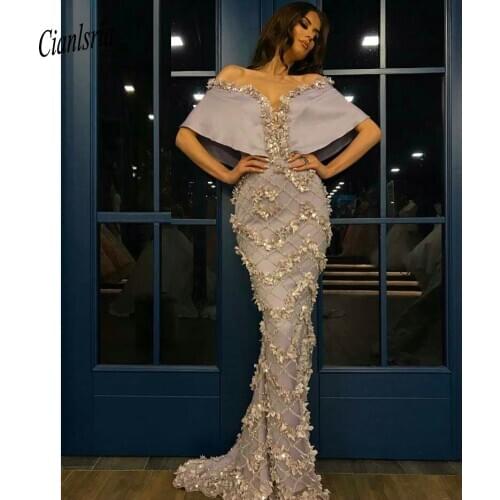 Vintage Evening Dresses Off the Shoulder Sweetheart Cape 3D Flowers Beading Court Train Lace Vestidos De Fiesta 2020