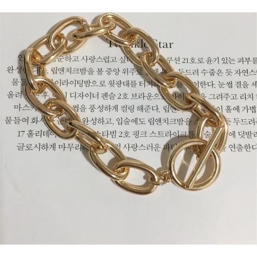 Shiny Gold Color Chunky Style Chain Bracelet Special Enclosure Modern Dainty Women Girl Lady Gift Fashion Jewelry High Quality