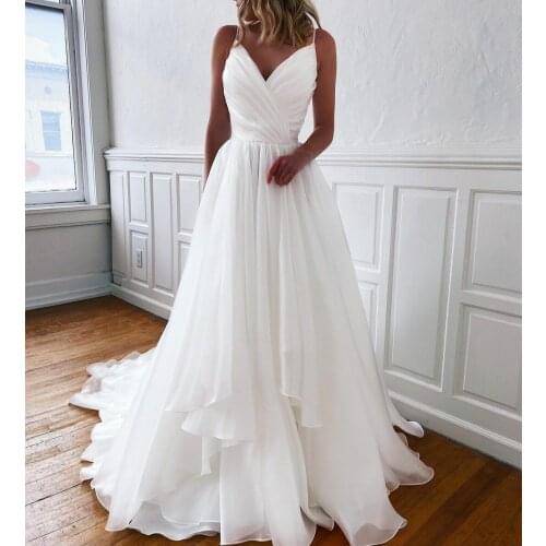 Long Spagehtti Straps A-Line Tulle Wedding Dresses Custom Pleated Floor Length Zipper Back White V-Neck Bridal Gowns for Women