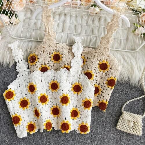 Top Women Sweet Camis 2021 Spring Autumn New Lace Floral Short Hollow Out Outwear Camisole Korean Fashoion Chic Wild Crop