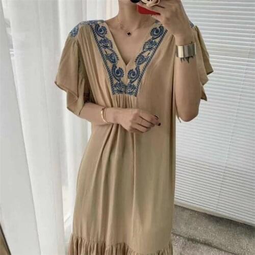 Retro Long-sleeved V-neck Embroidered Waist Slimming Long Dress