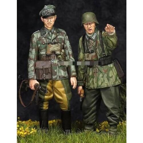 German resin soldier of World War II Grenadier officer Two-person kit model 1:35