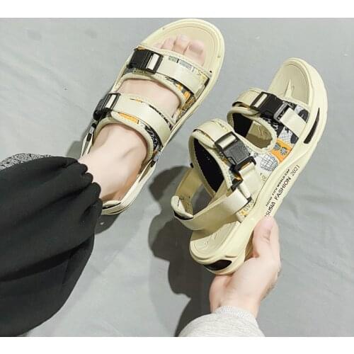 2021 New Beige Platform Sandals Men Slippers Summer Fashion Printed Mens Sandals Beach Flip Flops Men Casual sandalias hombre