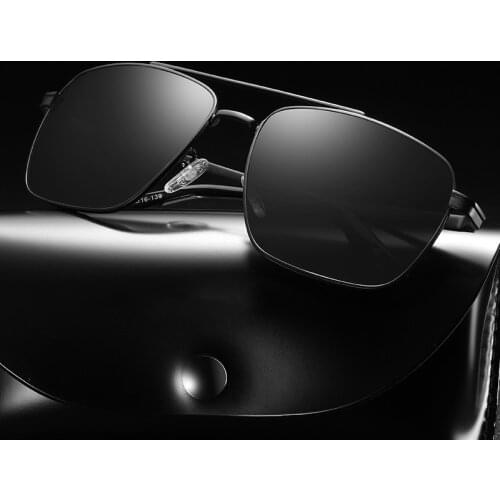Sunglasses Polarized Sunglasses Driver Driving Classic Square Glasses Europe and The Wind Blue Light Driving Sunglasses