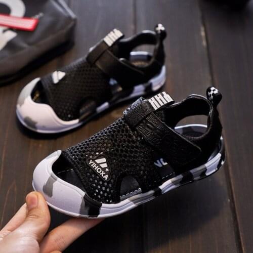 Children Summer New Hollow Sandals Holiday Beach Shoes School Boys Flying Woven Mesh Comfortable Lighweight Soft Bottom Sandals