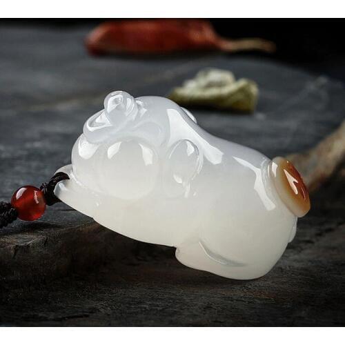 Chalcedony lovers natural agate jade twelve animal signs, pig jade sweater chain necklace pendant