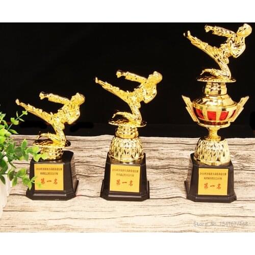 Free custom martial arts taekwondo golden man plastic trophy awards supplies craft prizes souvenirs home decorations