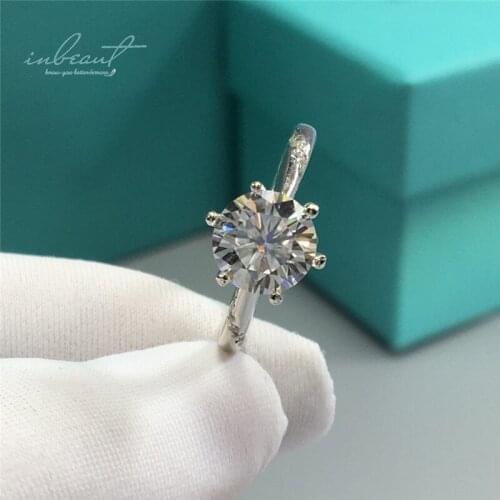 Inbeaut 18K White Gold Plated 2 ct Excellent Cut D Color Pass Diamond Test Moissanite Wedding Ring for Women 925 Silver Jewelry