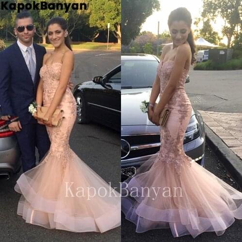 Lace Appliques Layers Organza Mermaid Prom Dress Strapless Zipper Bodice Party Gown Sweep Train