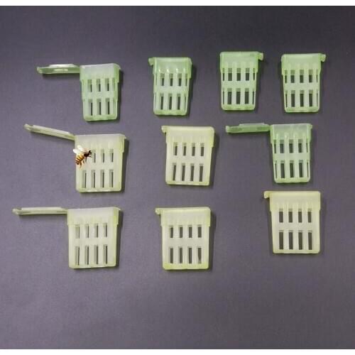 250PCS Rearing bee queen cages cell green cage bees tools plastic beekeeping beehives apicultura hive tool equipment wholesale