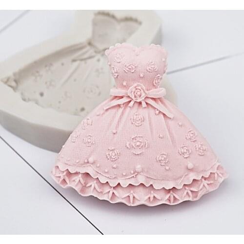 Girl Dress Skirt Silicone Fondant Chocolate Resin Aroma Stone Ornaments Soap Mold For Pastry Cup Cake Decorating Kitchen Tool